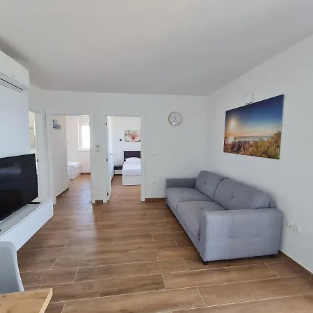 Apartamento Adria Nin