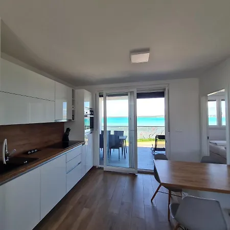 Adria Apartamento Nin