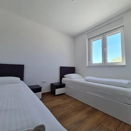 Adria Апартаменты