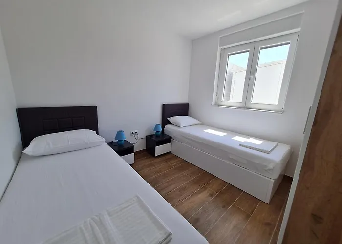 Adria Apartamento Nin